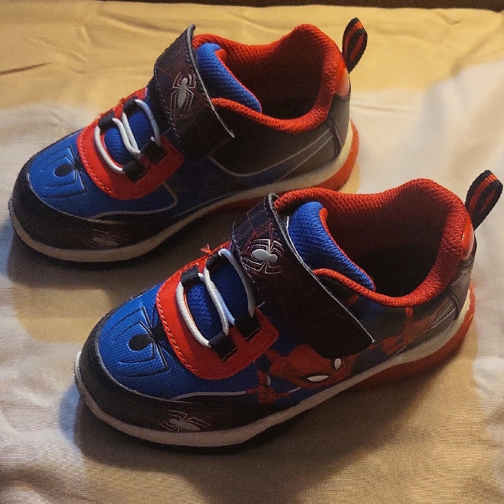 Spider-Man Kids Sneakers - Blue and Red, Lights Up Size 10